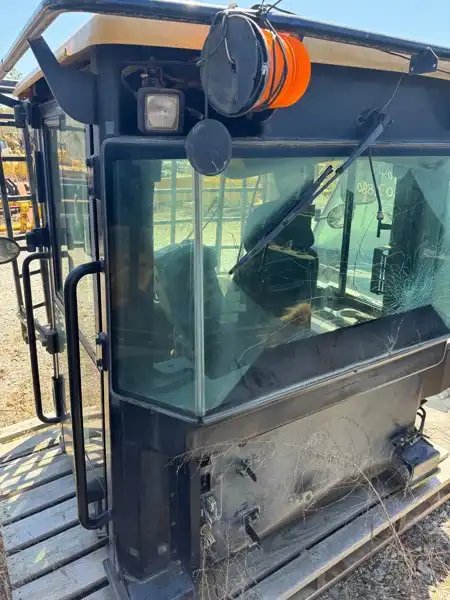 980K Cab image 6