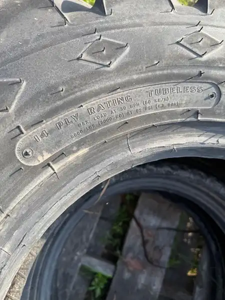 420 Front Tire image 3