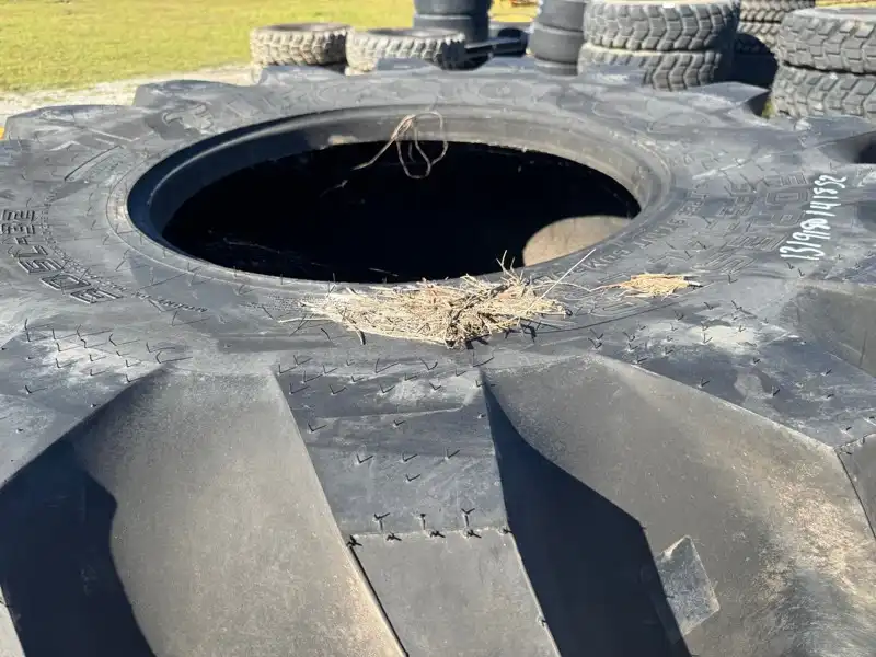 30.5X32 Tire image 2