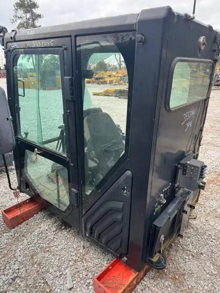 349E Cab image 4