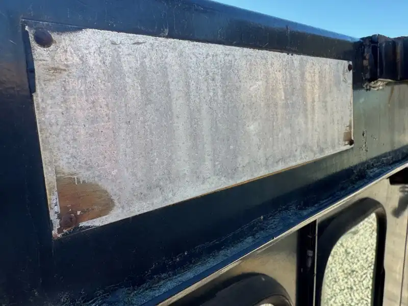 12H Cab image 7