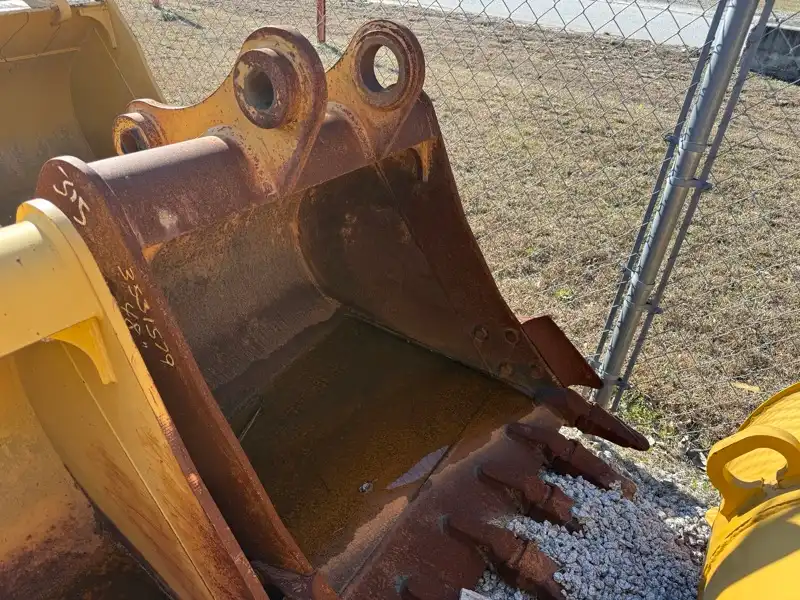 48" Bucket image 3