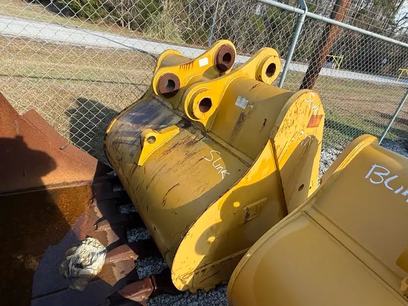 54" HD Bucket image 2