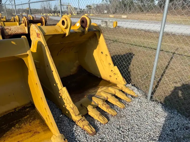 54" HD Bucket image 3