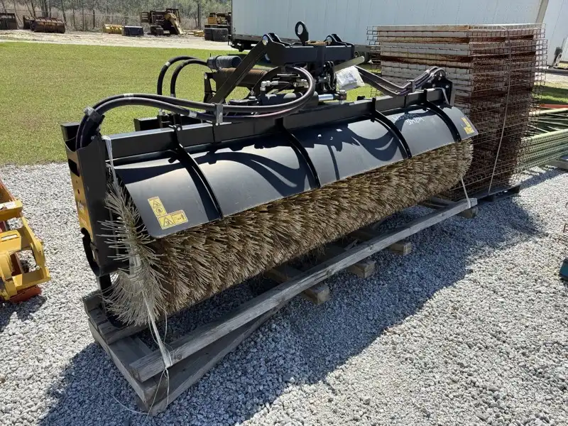BA25 Broom image 3