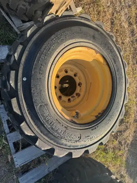 RH Tire & Rim image 2