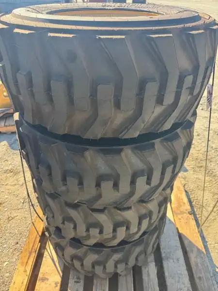 RH Tire-rim Combo image 5