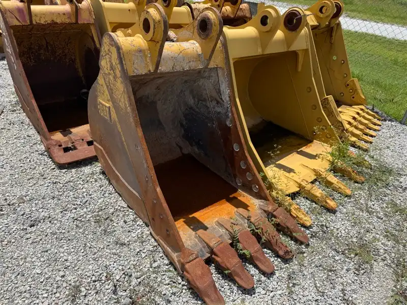 B Link 36" Bucket image 3
