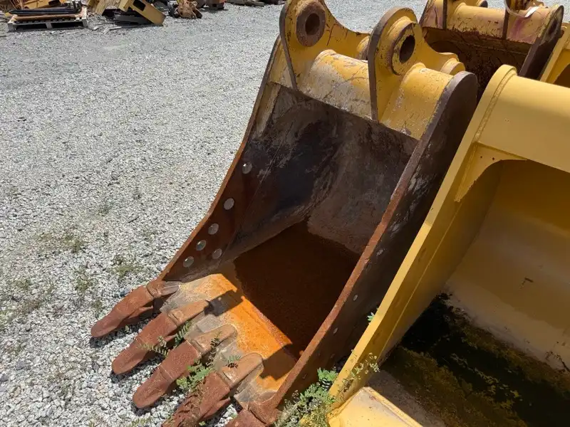 B Link 36" Bucket image 4