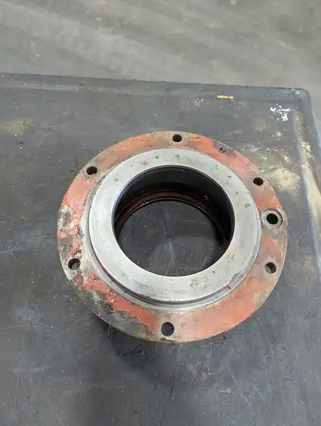 Brg-retainer image 2