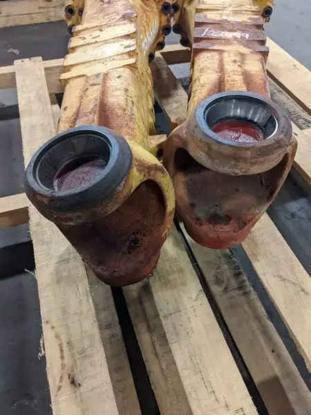 Case-axle image 3