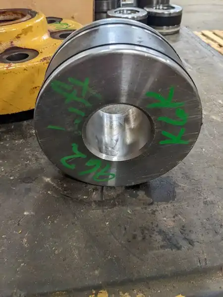 Piston image 3