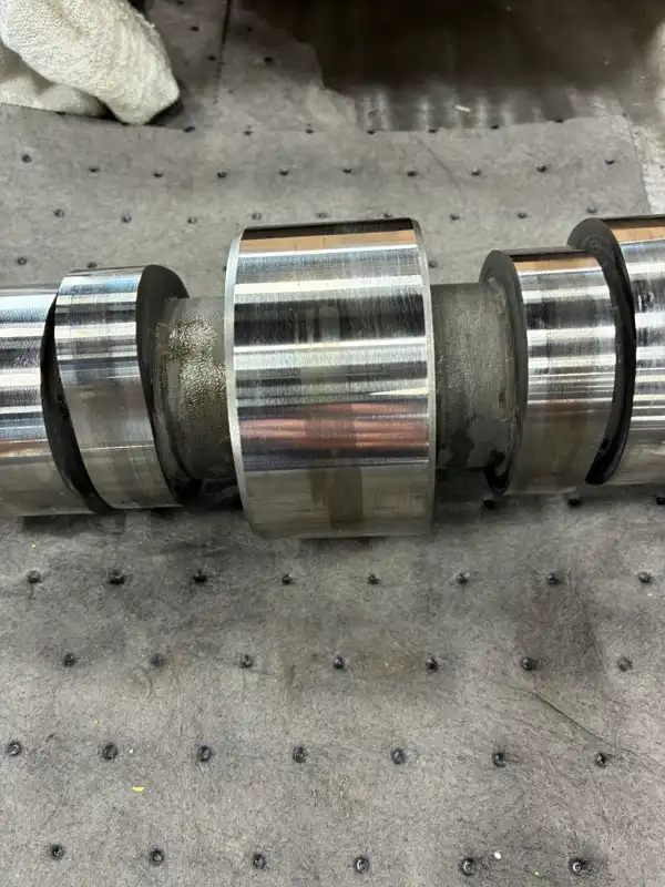 Camshaft image 3
