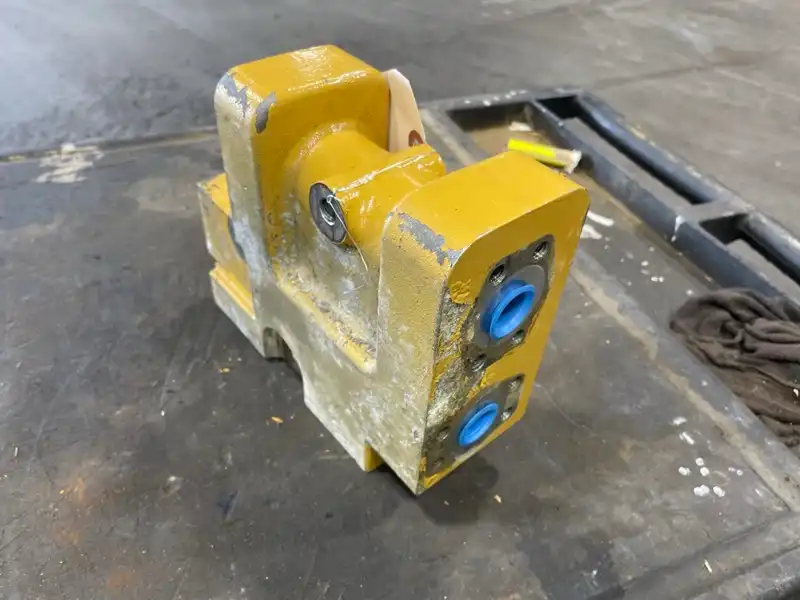 Manifold image 2