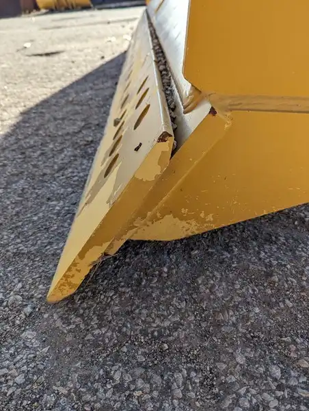 BLADE/826-LANDFILL image 6