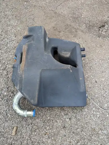 Tank GP image 2