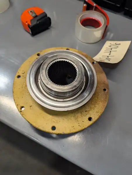 Yoke-end image 2