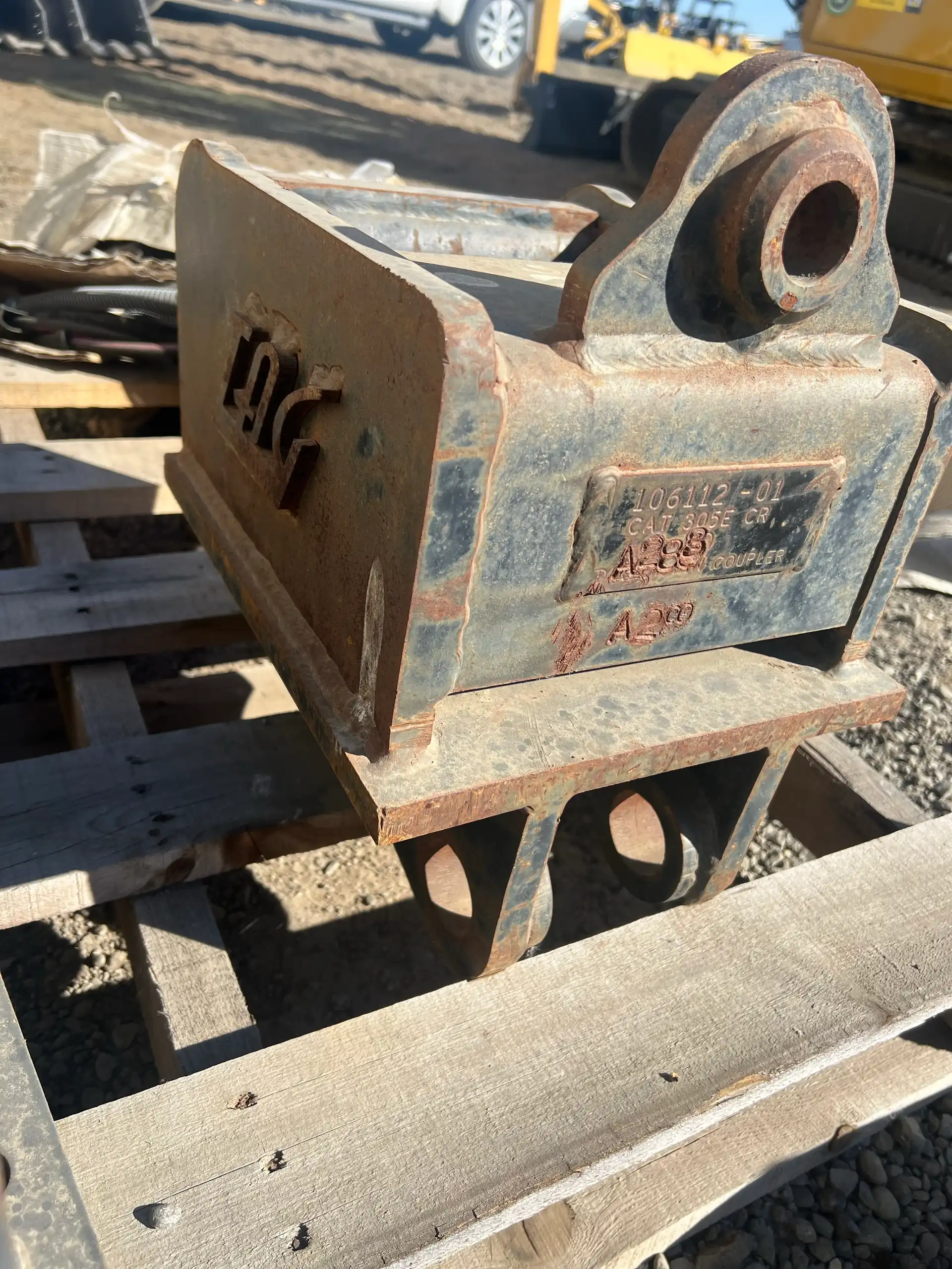 Tag Adaptor: WainRoy Style "Top" to "Pin On"  CAT Breaker/Hammer image 4