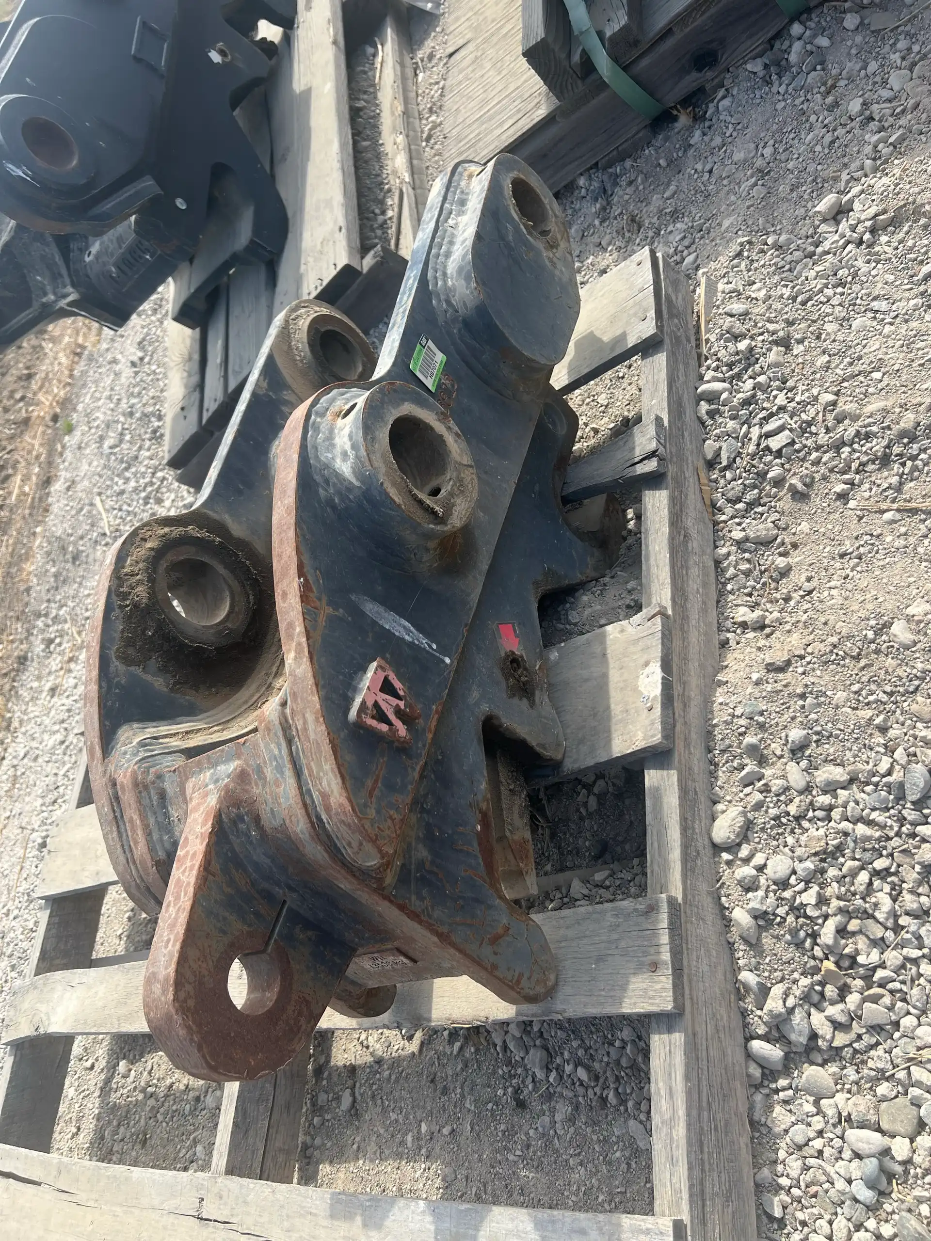 "A" Link PG ( Pin Grabber ) Quick Coupler, Fits CAT 311 thru CAT 315 Excavators. image 2