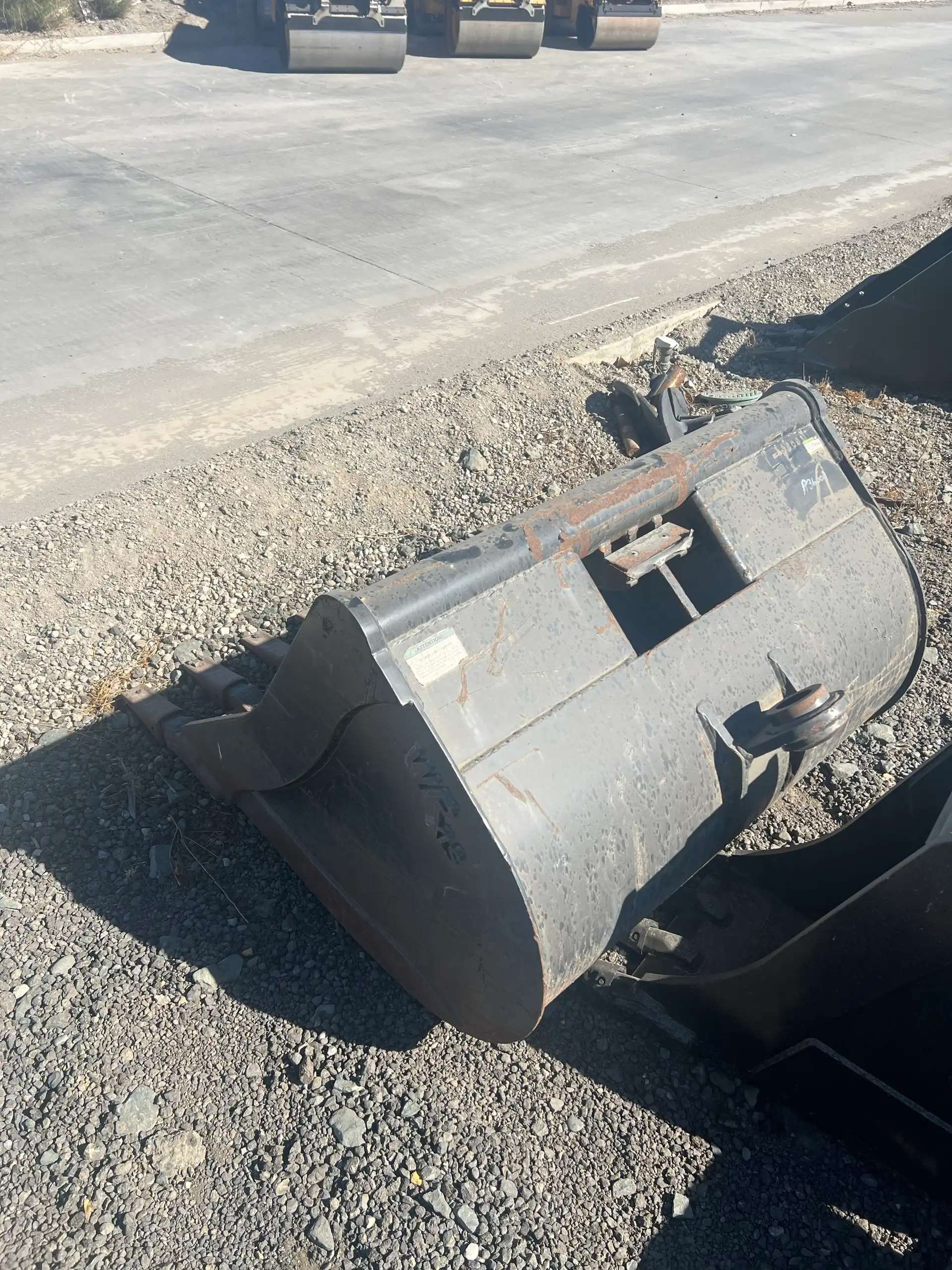 WR (Wain Roy) Style 48" Dig Bucket. Uses CAT Style Teeth/Tips. image 4