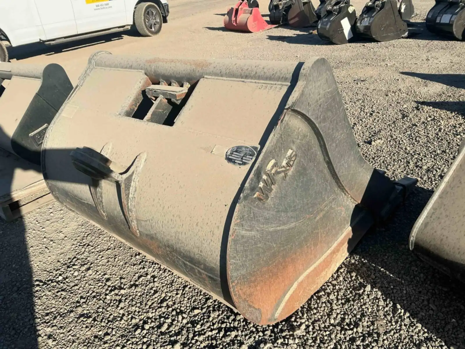 WR (Wain Roy) Style 48" Dig Bucket. Uses CAT Teeth. image 3