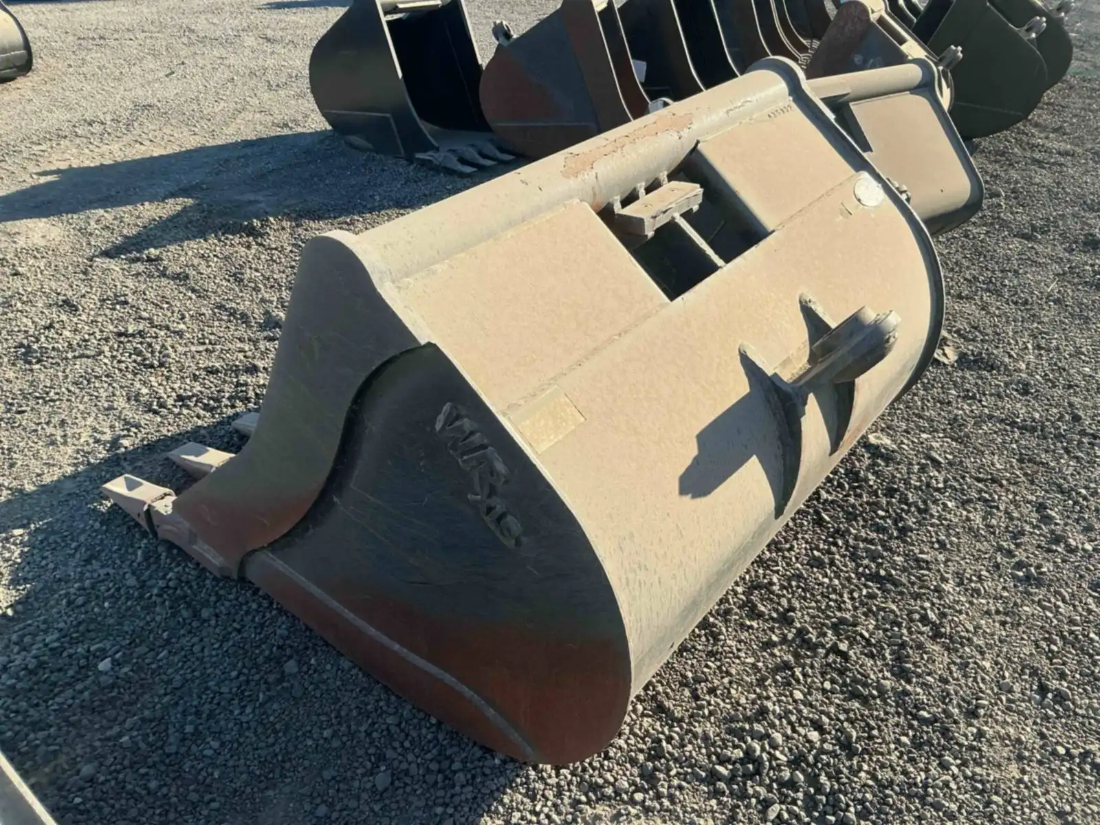 WR (Wain Roy) Style 48" Dig Bucket. Uses CAT Teeth. image 4