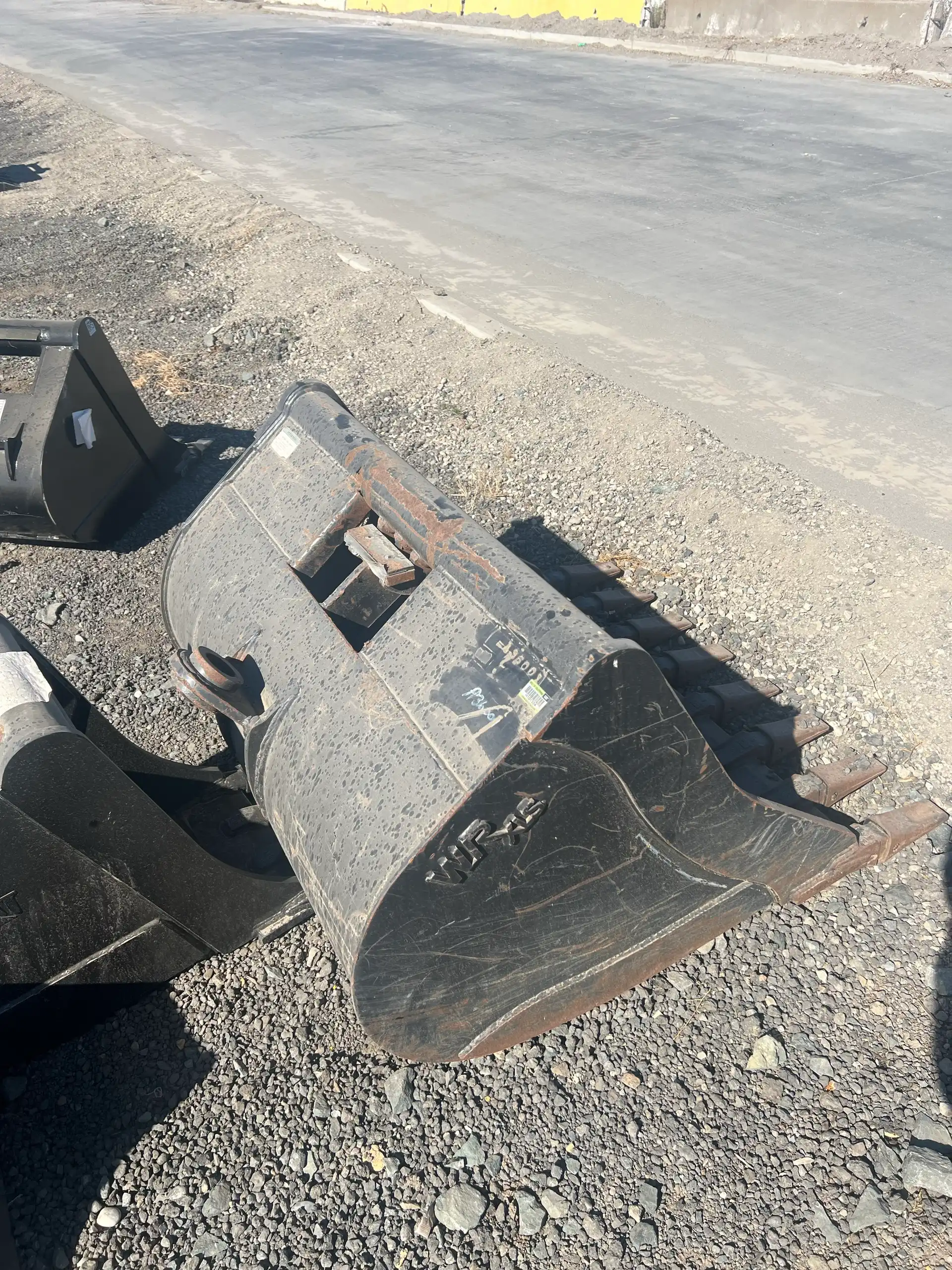 WR (Wain Roy) Style 48" Dig Bucket. Uses CAT Style Teeth/Tips. image 3