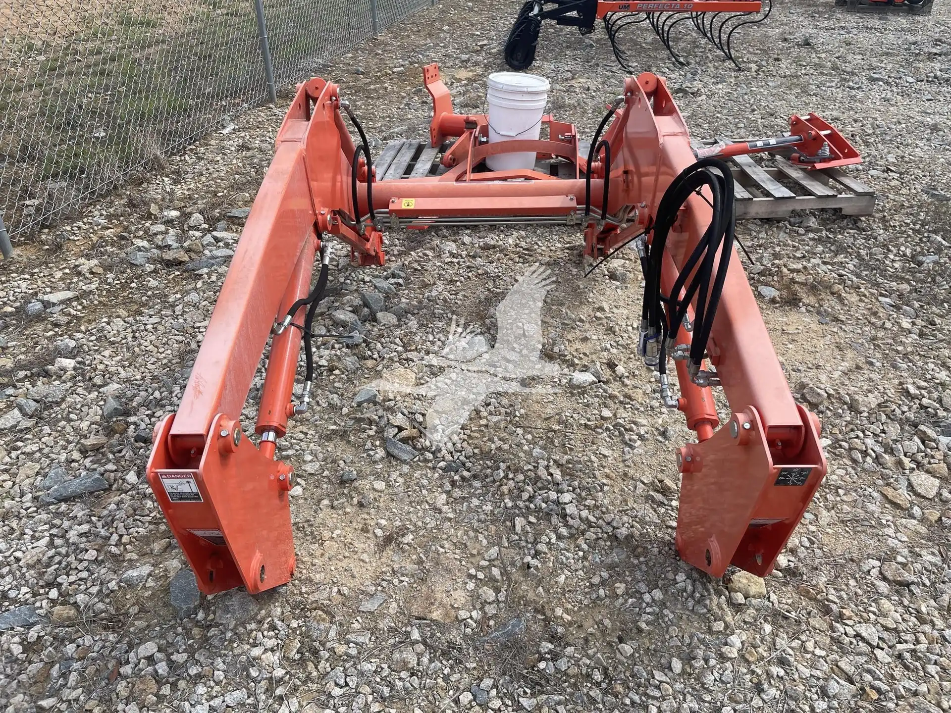 Kubota LA1065A Front End Loader image 2