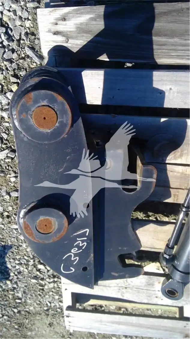Kubota K6131 Pin Grabber Coupler image 3