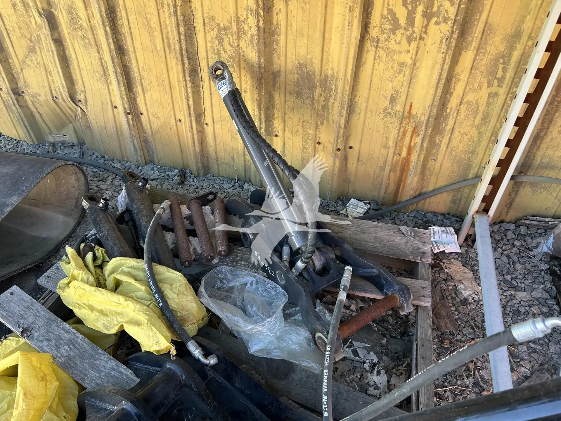 Kubota K7131 Hydraulic Thumb Kit image 3