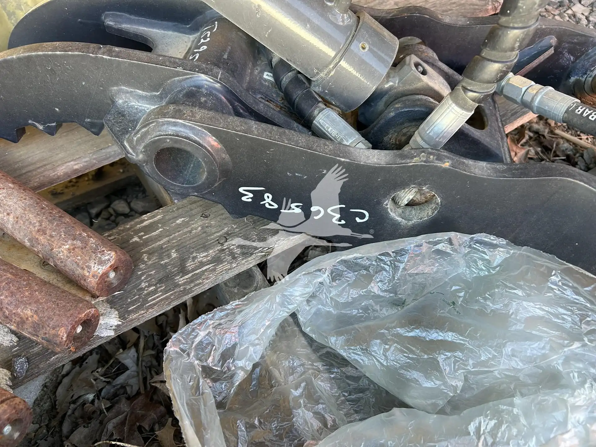 Kubota K7131 Hydraulic Thumb Kit image 5