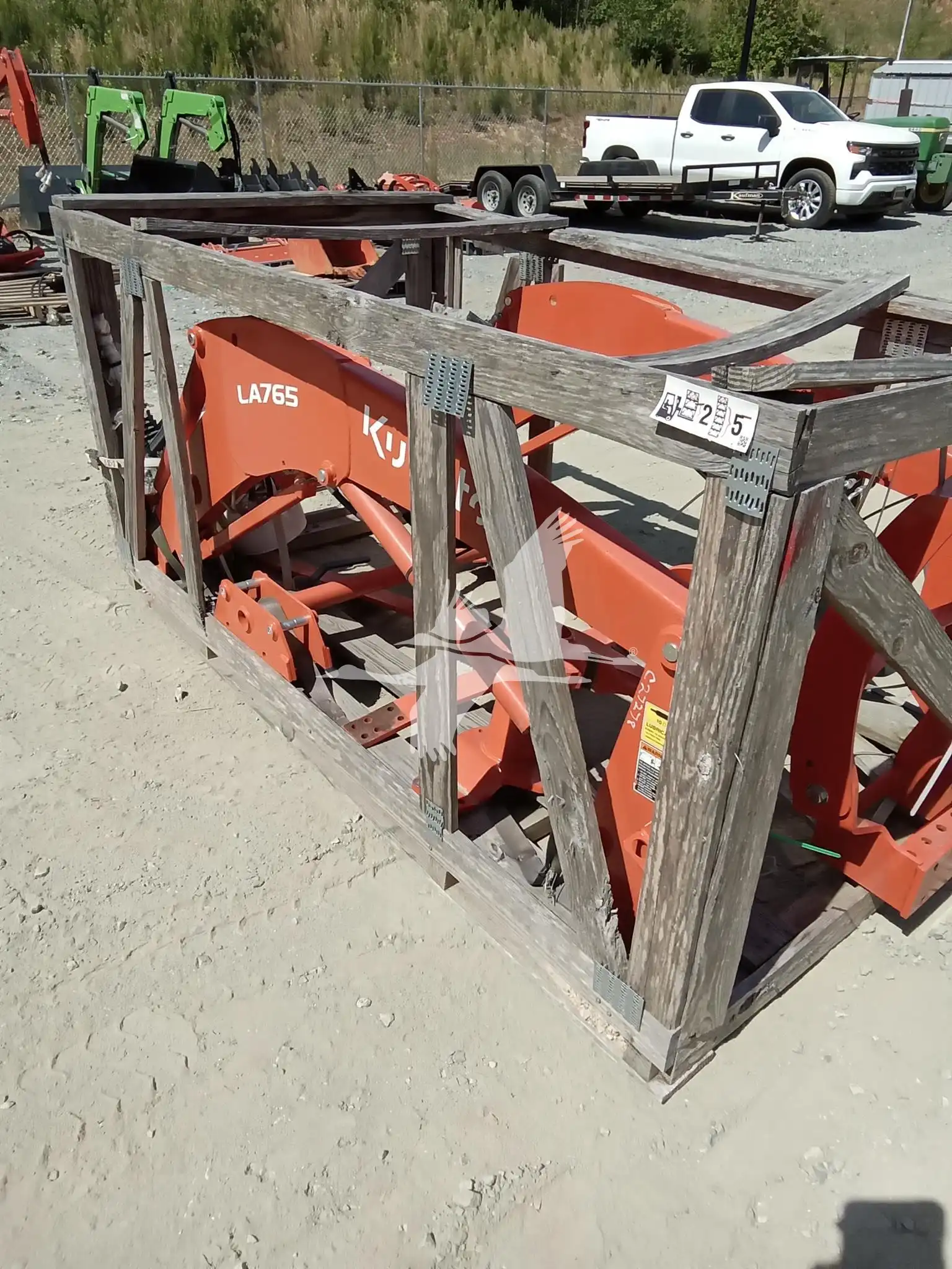 Kubota LA765 HD Front End Loader image 4