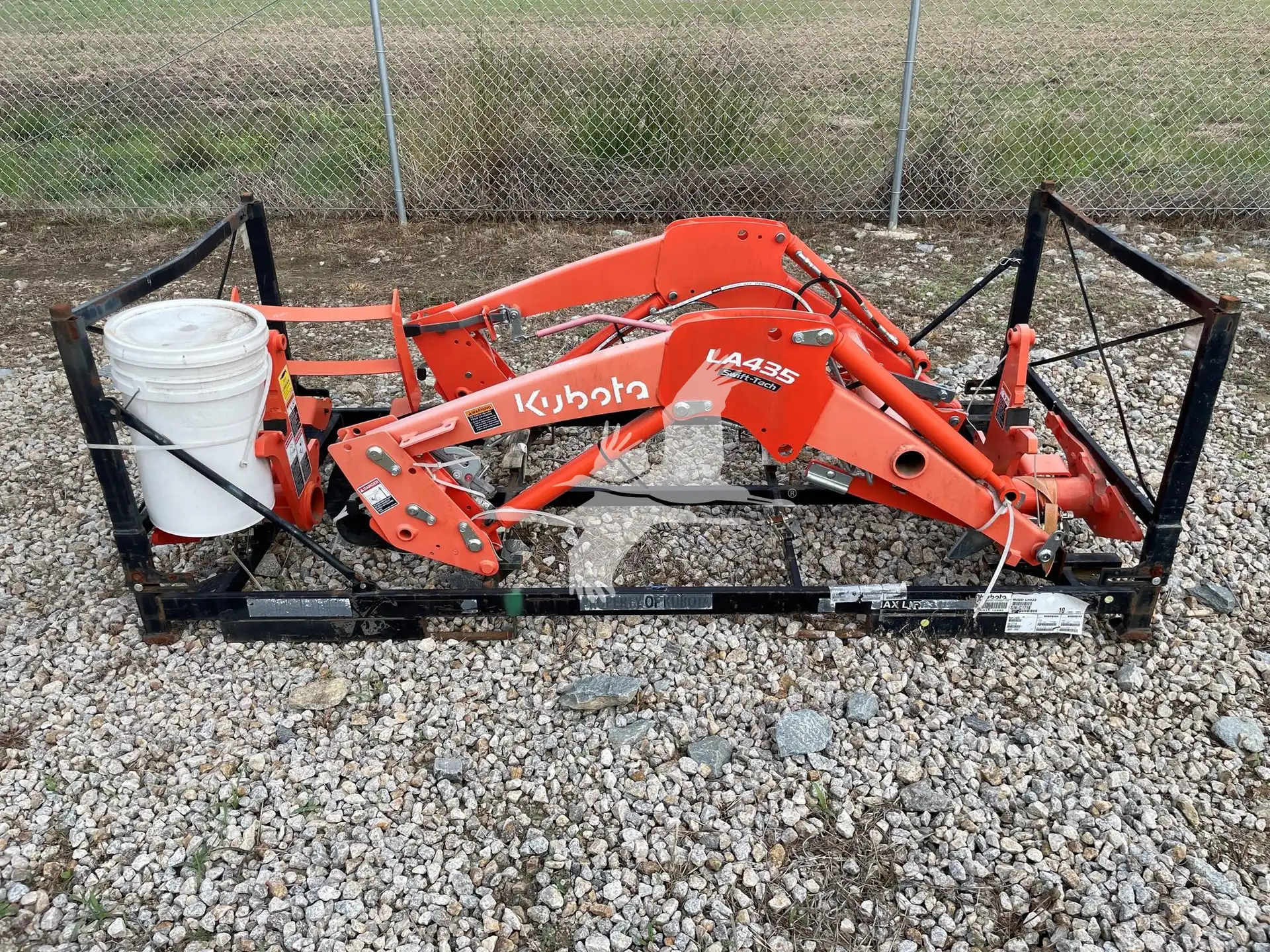 Kubota LA435 Front End Loader image 2