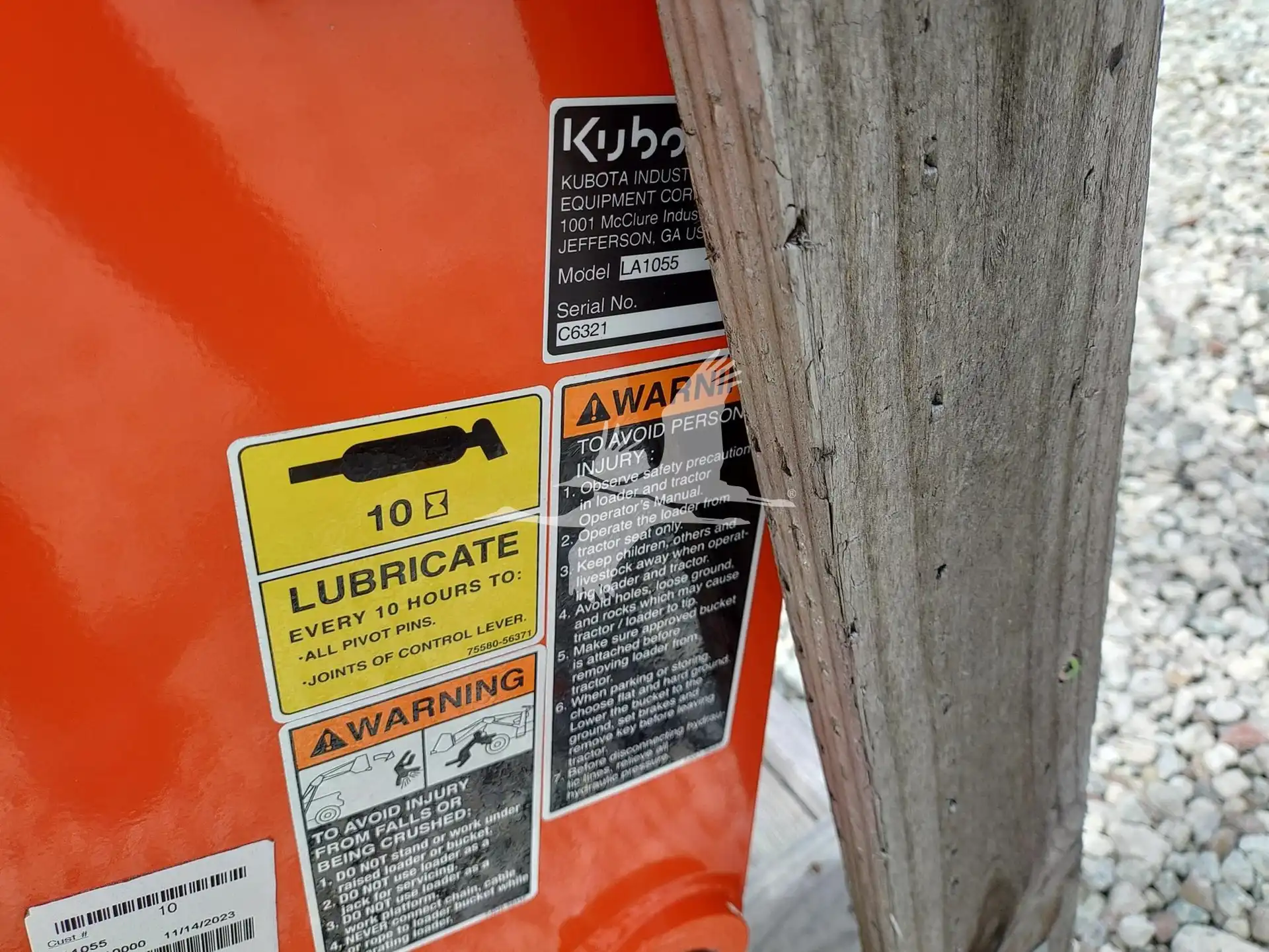 Kubota LA1055 Front End Loader image 3