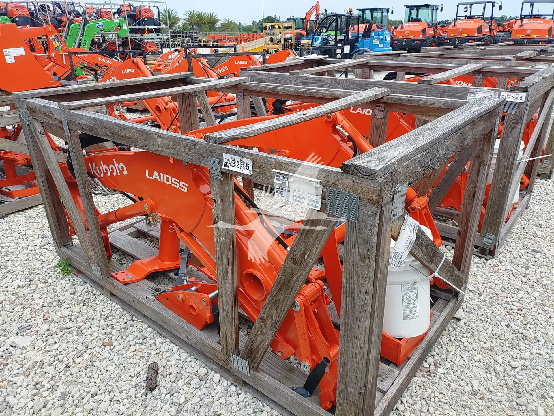 Kubota LA1055 Front End Loader image 3