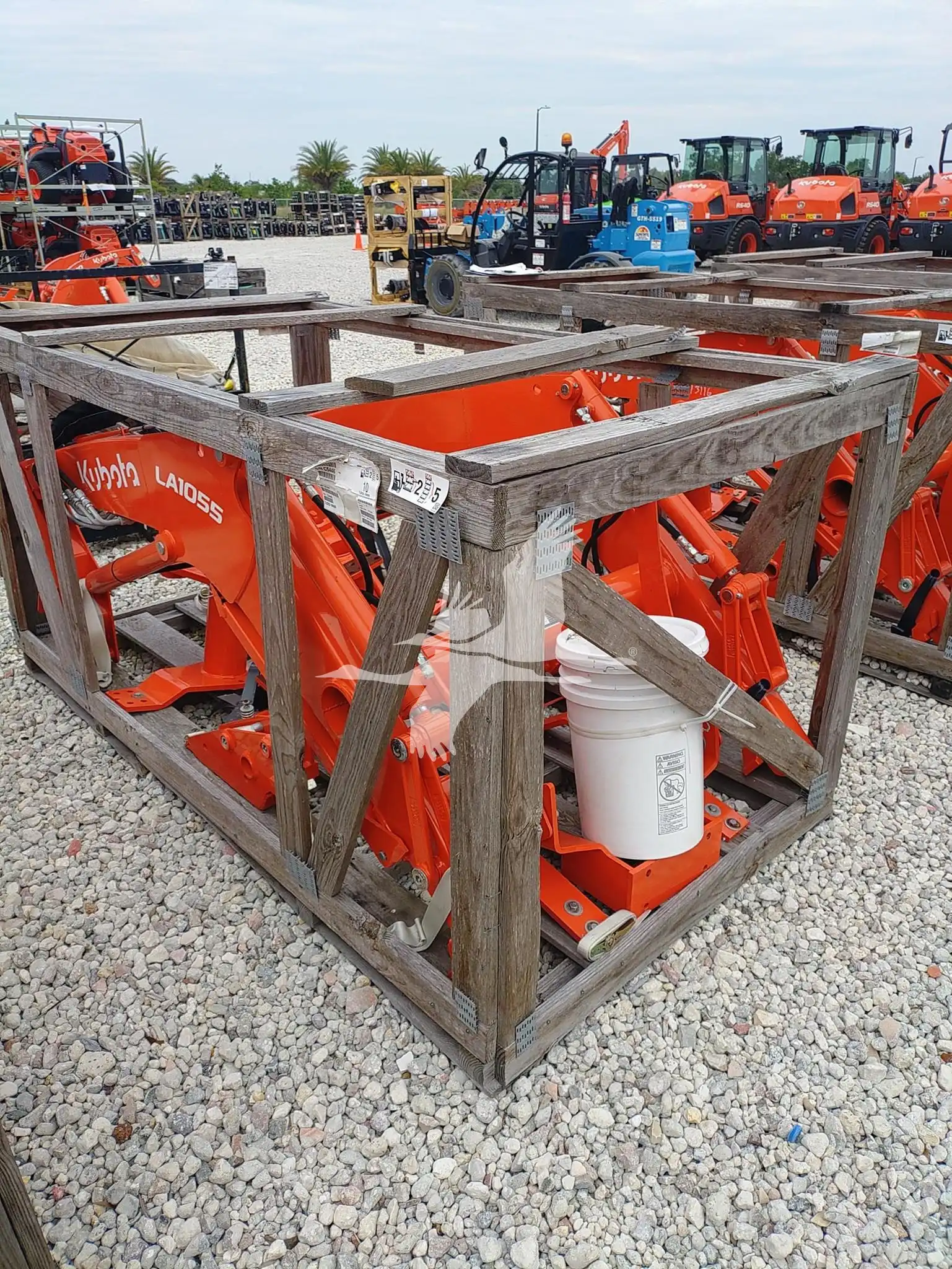 Kubota LA1055 Front End Loader image 2