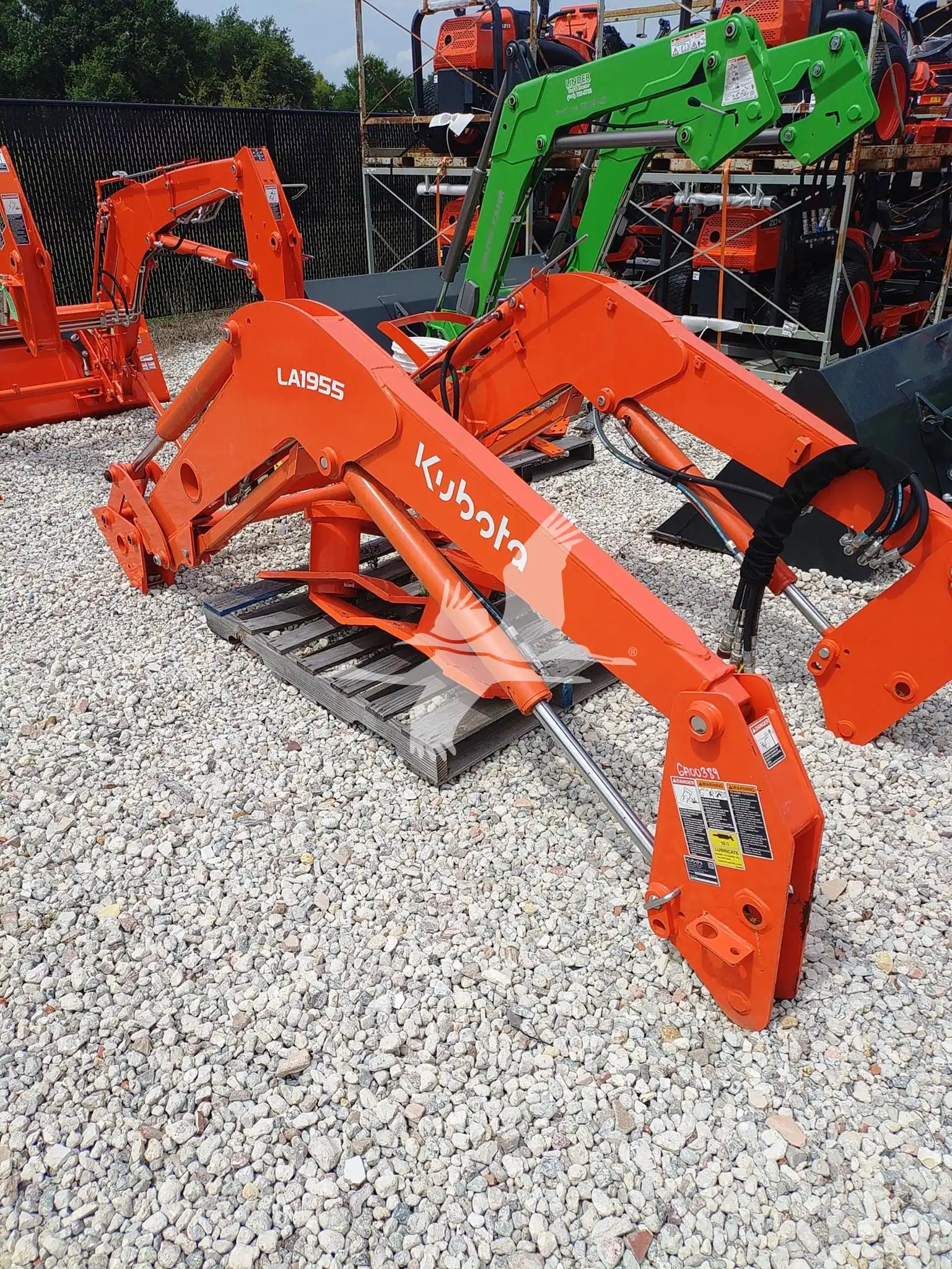 Kubota LA1955 Front End Loader image 2