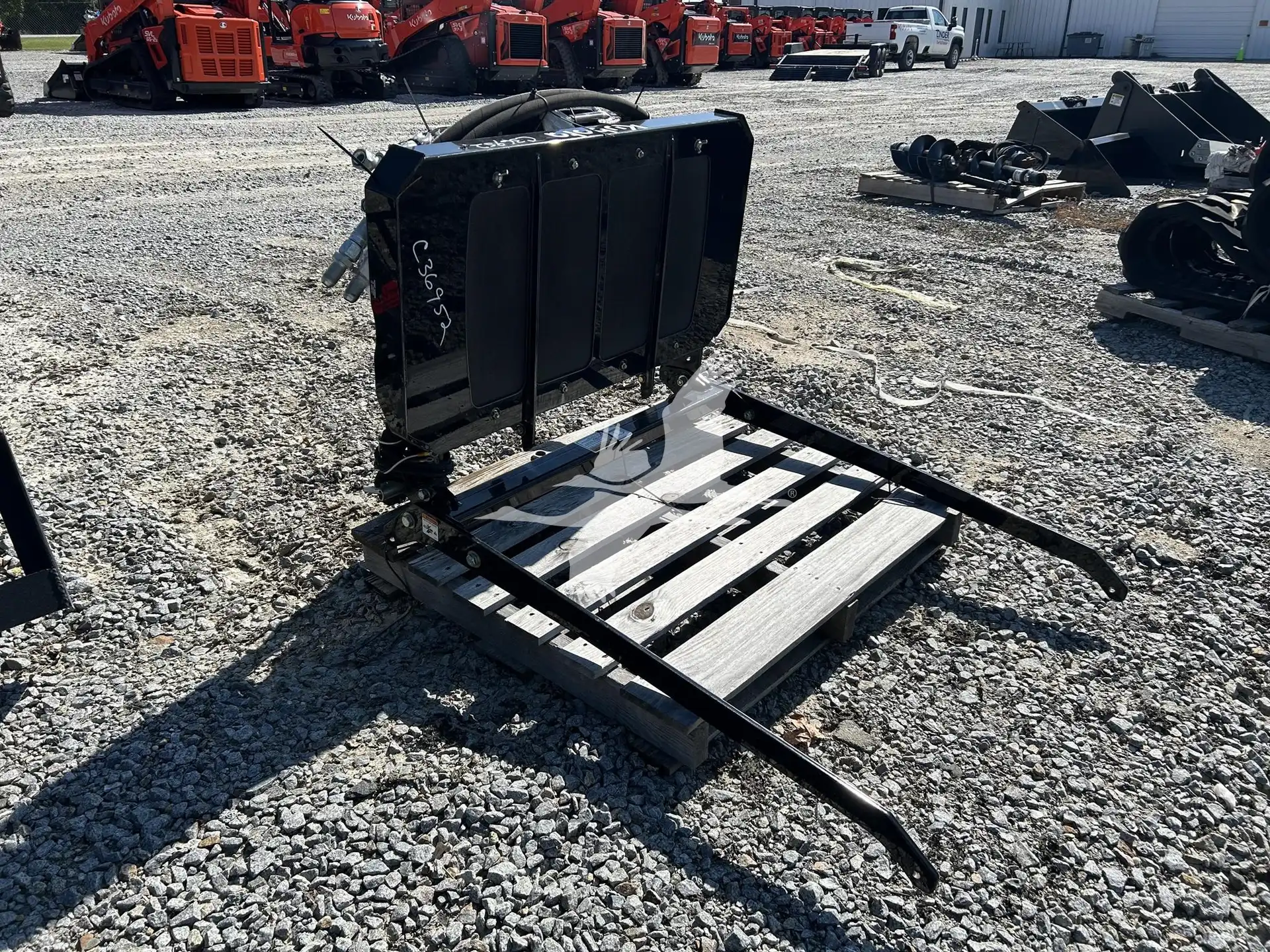 Kubota S6618 Auxiliary Hydraulic Cooler image 4