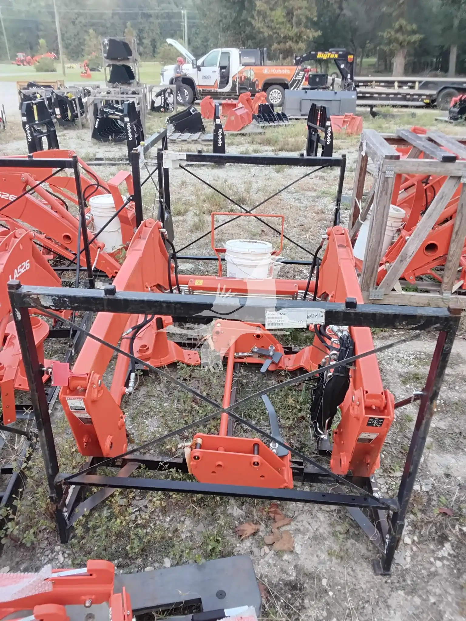 Kubota LA526 Front End Loader image 2