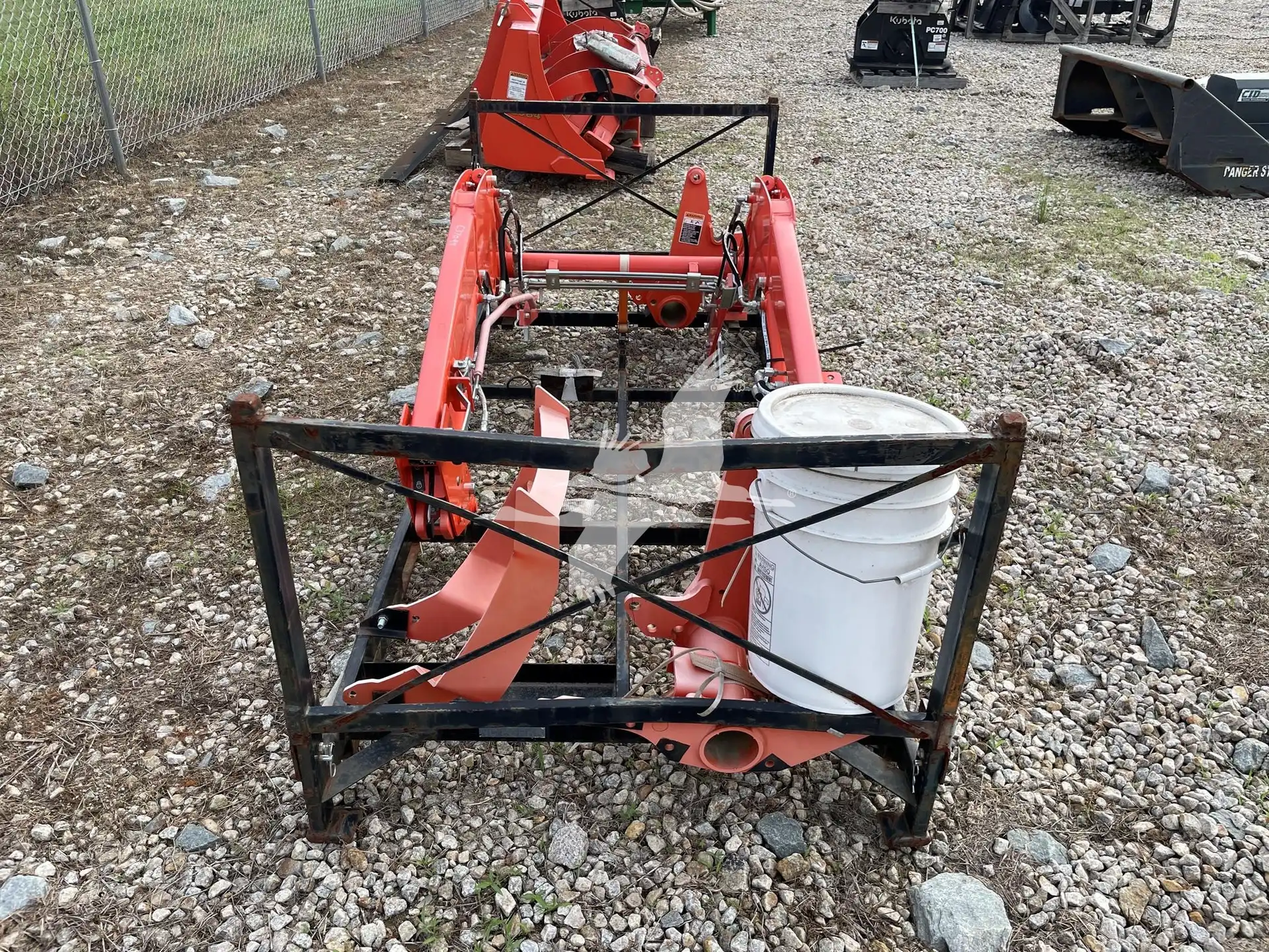 Kubota LA435 Front End Loader image 3