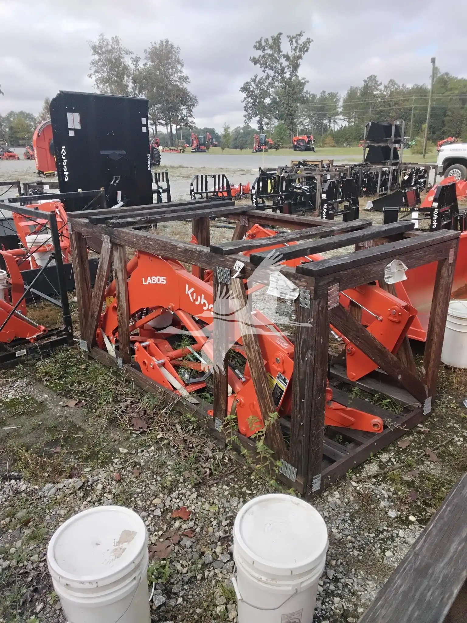 Kubota LA805 HD Front End Loader image 3