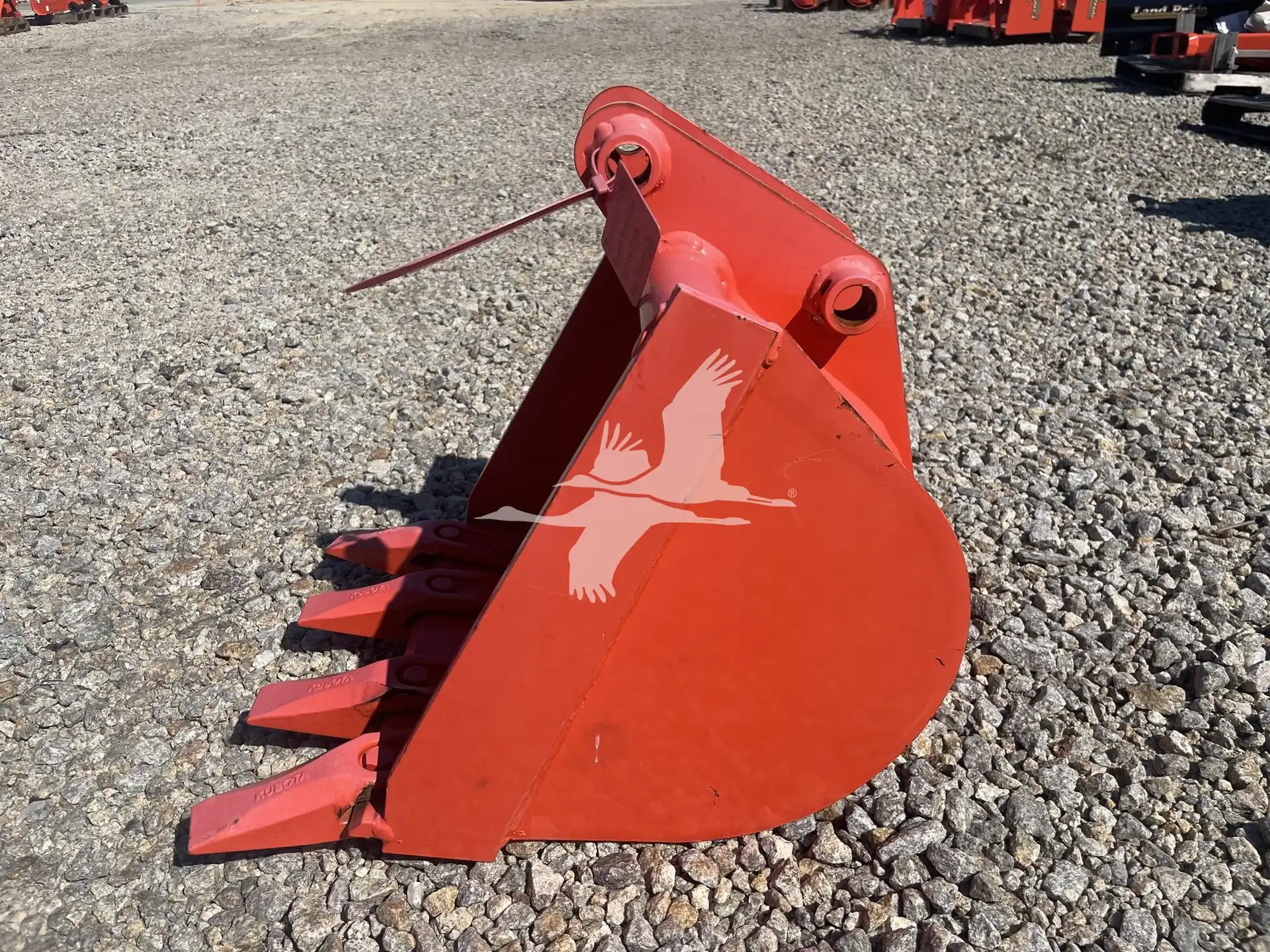 Kubota BT1952A 16 in 4-Tooth Backhoe Bucket image 2