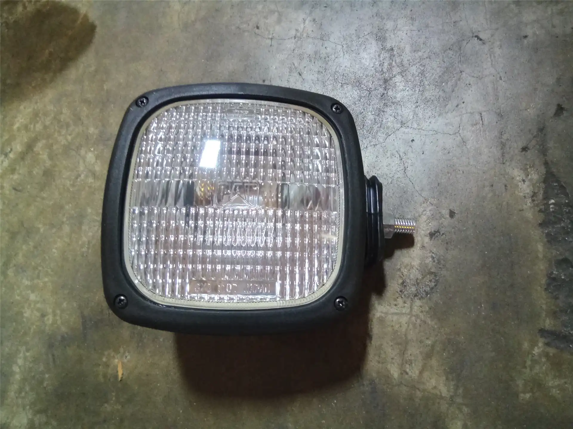 NEW FLOOD LAMP image 2