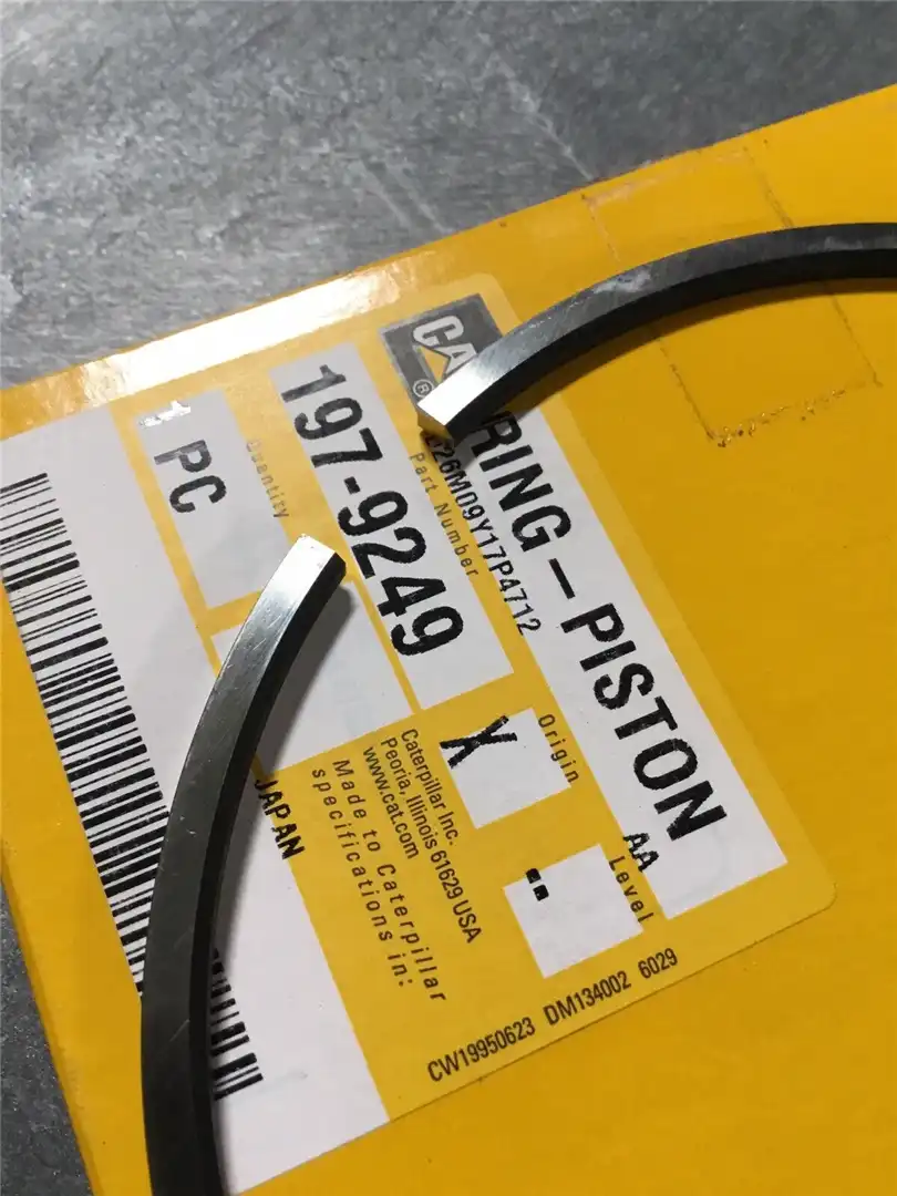 NEW PISTON RING image 2