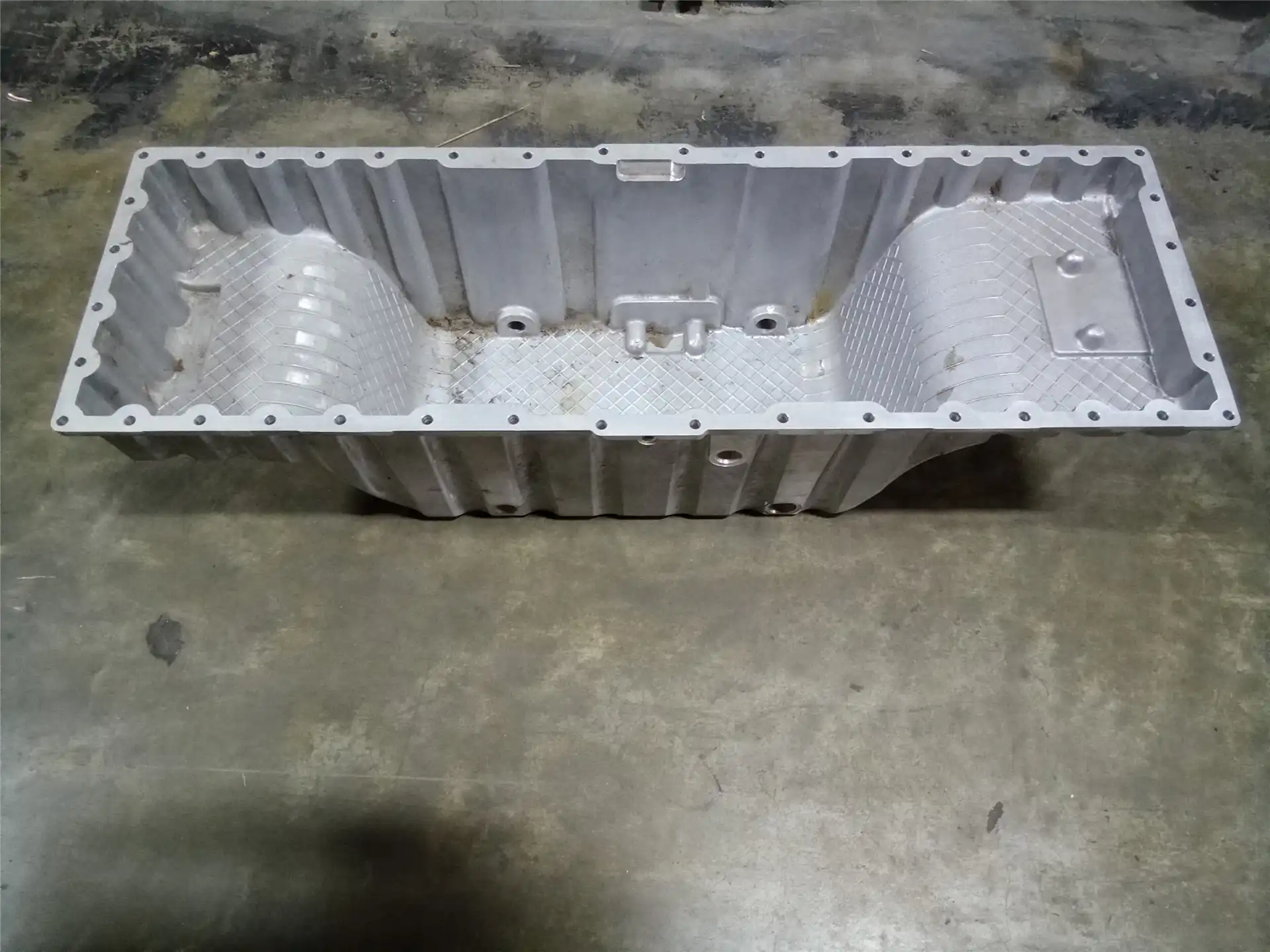 NEW OIL PAN image 2