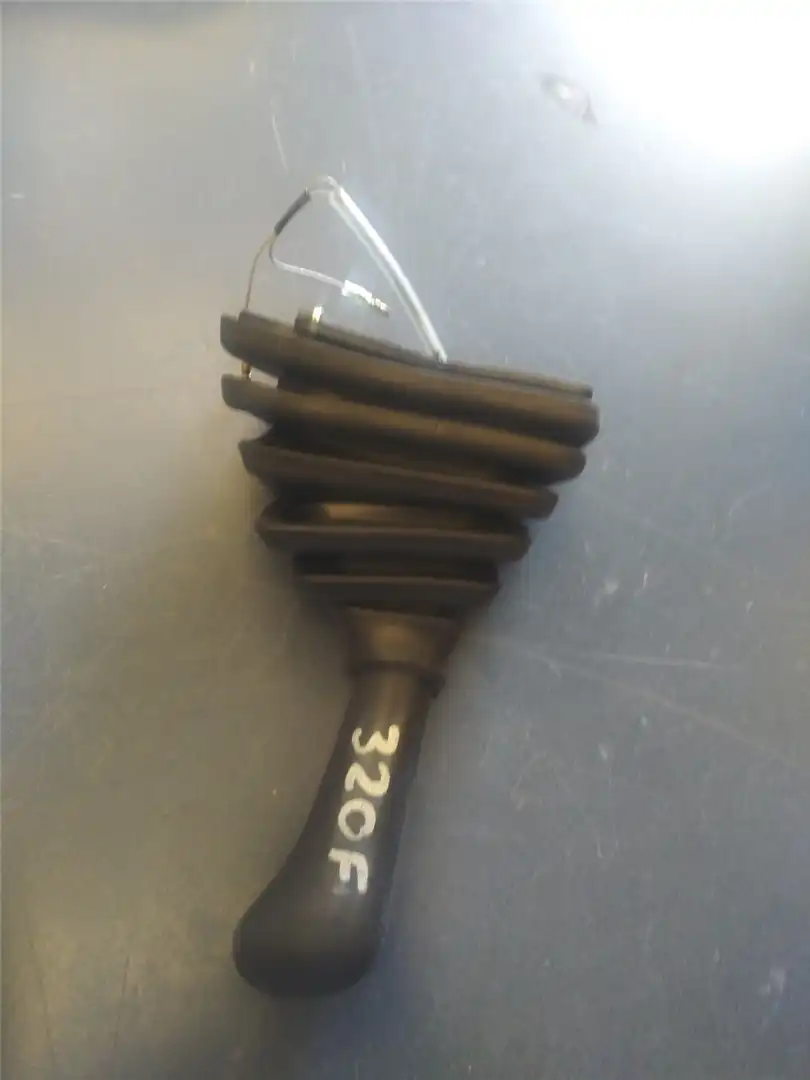 NEW JOYSTK HORN image 2
