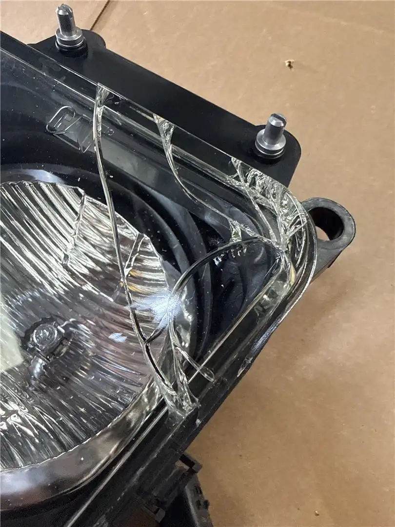 NEW RH LAMP image 2