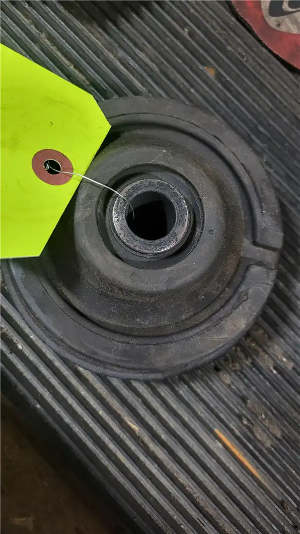 NEW RUBBER MOUNT image 2