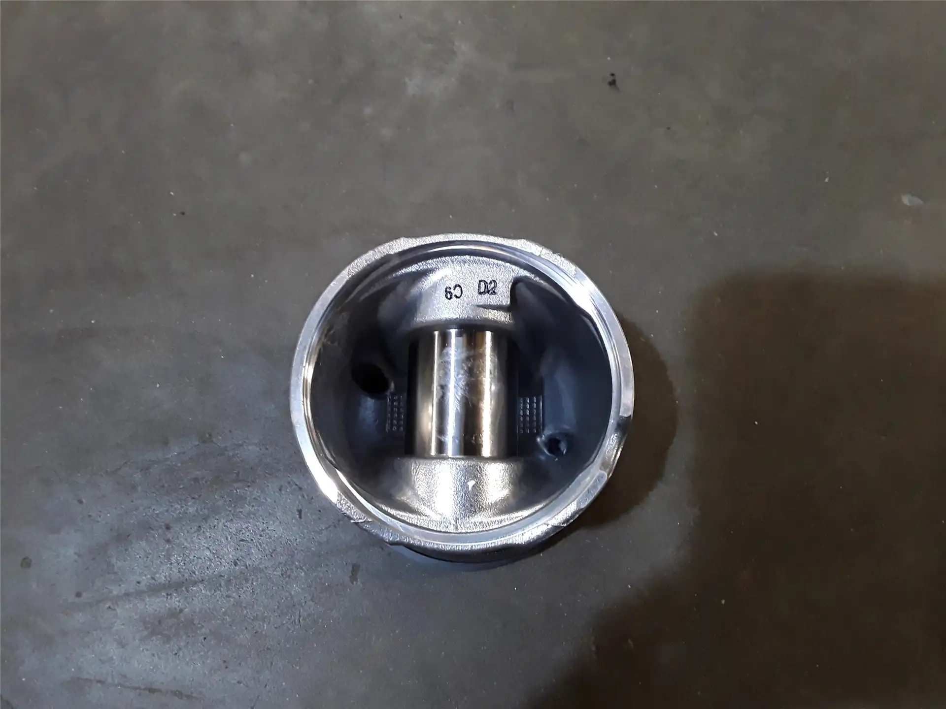 NEW PISTON GP image 3