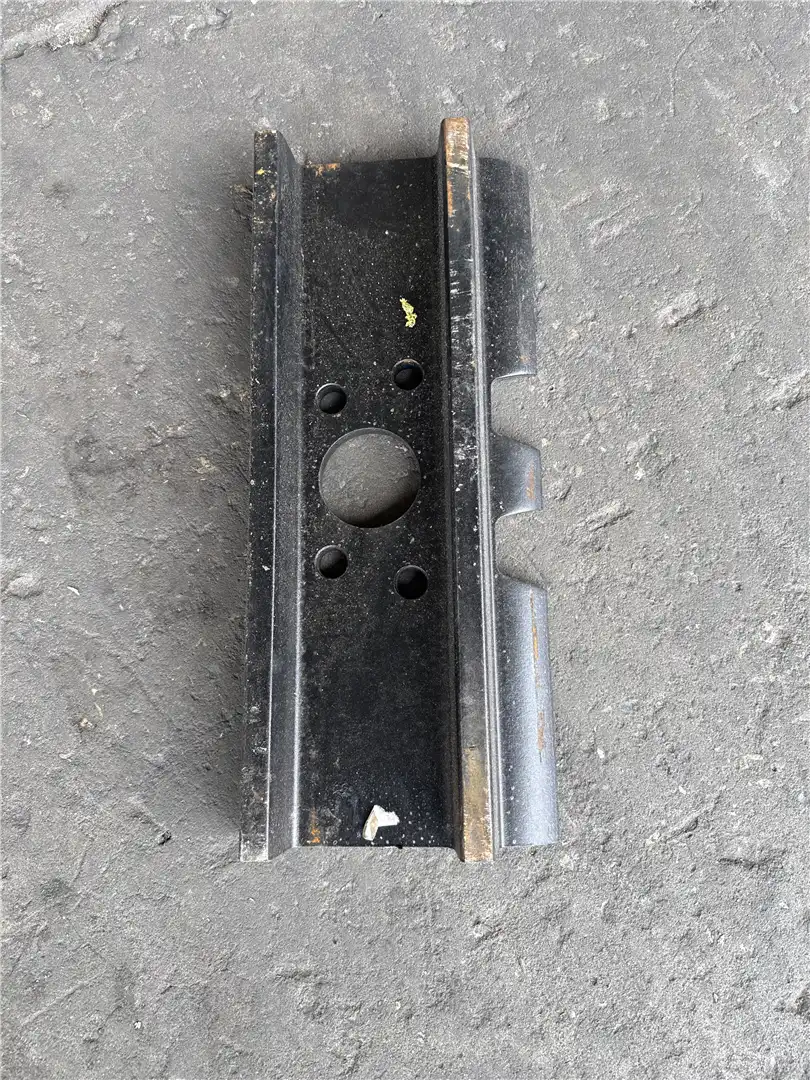 NEW SHOE TRACK image 2
